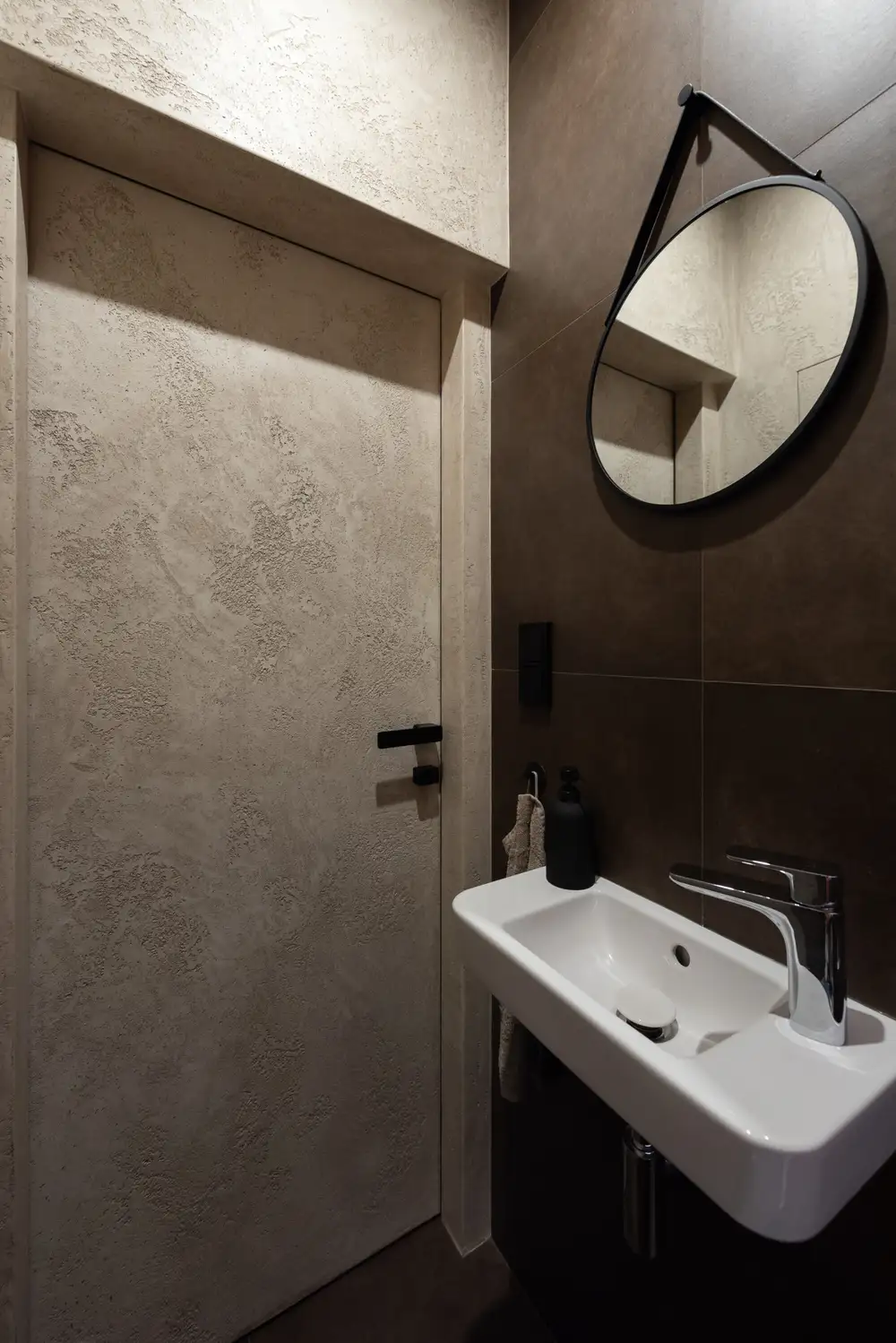 Kompletní rekonstrukce půdního bytu, Praha 2 – fotografie 2 z 16