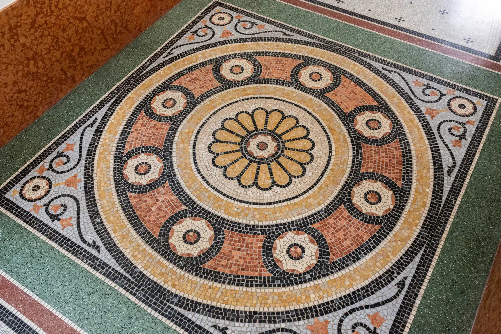 Rekonstrukce bytového domu, Praha 1 – fotografie 10 z 14